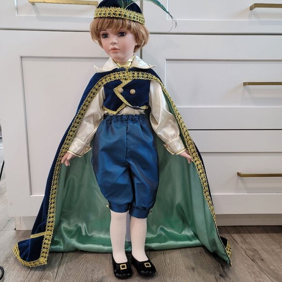 Micheal Reid Porcelain Prince Doll With Regal Outfit & Feathered Hat 28" 289/600 - Picture 14 of 16